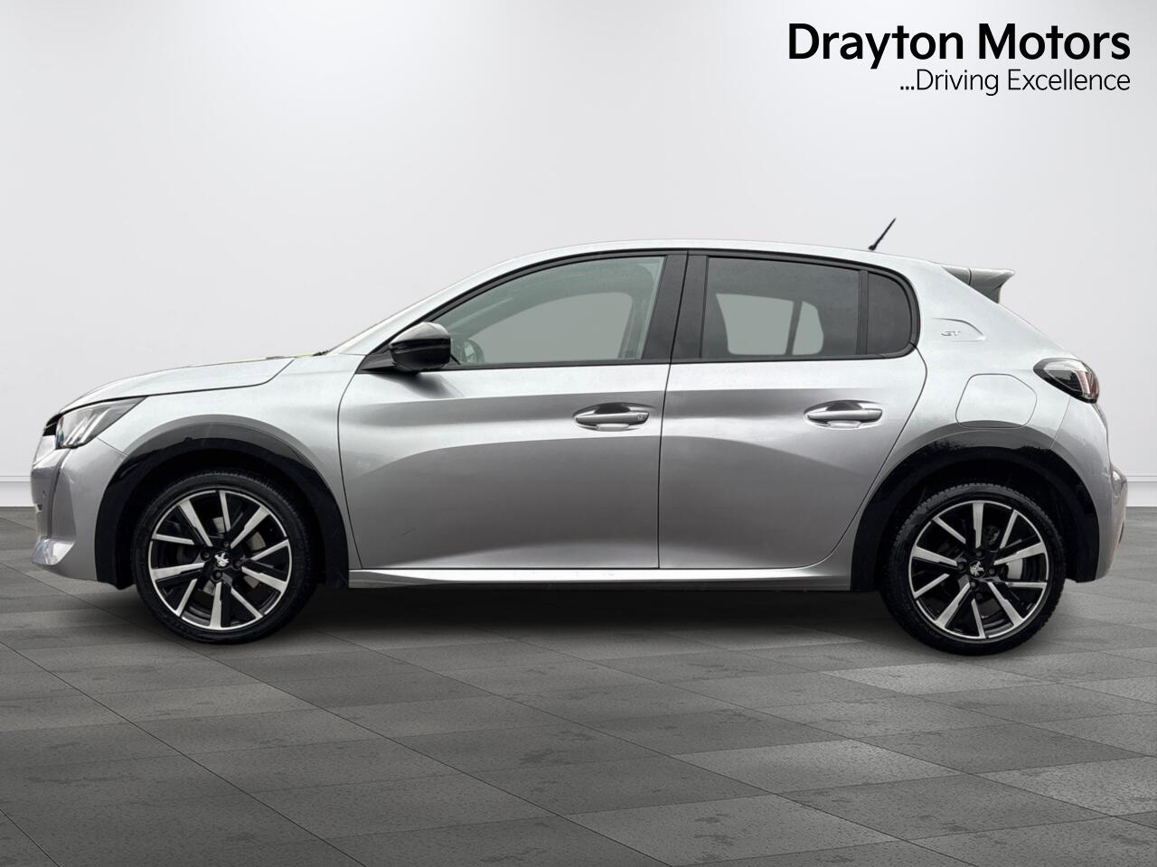 Used Peugeot 208 2023 for sale - 77305732: Photo 6