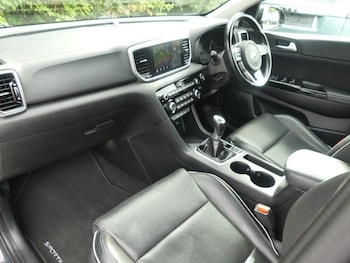 Used Kia Sportage 2019 for sale - 75670824: Photo