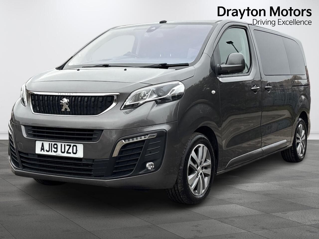 Used Peugeot Traveller for sale - 77386624: Photo 5
