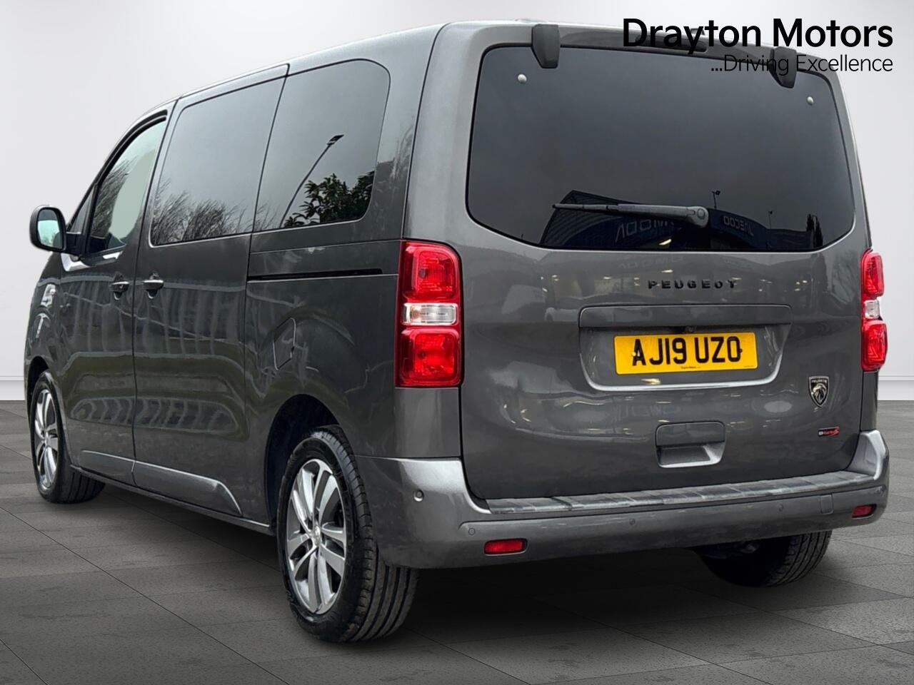 Used Peugeot Traveller for sale - 77386624: Photo 7