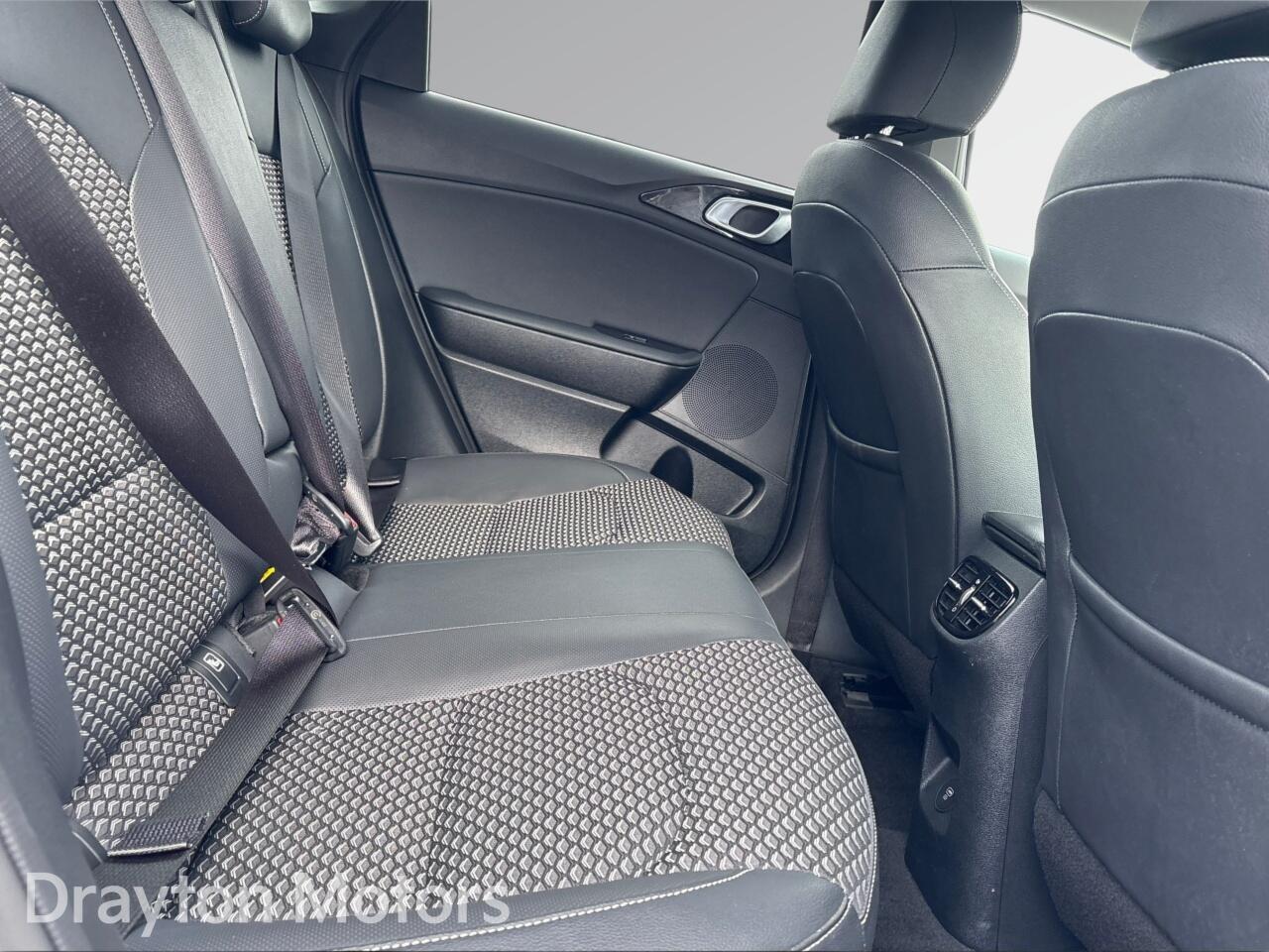 Used Kia Ceed for sale - 77882916: Photo 14