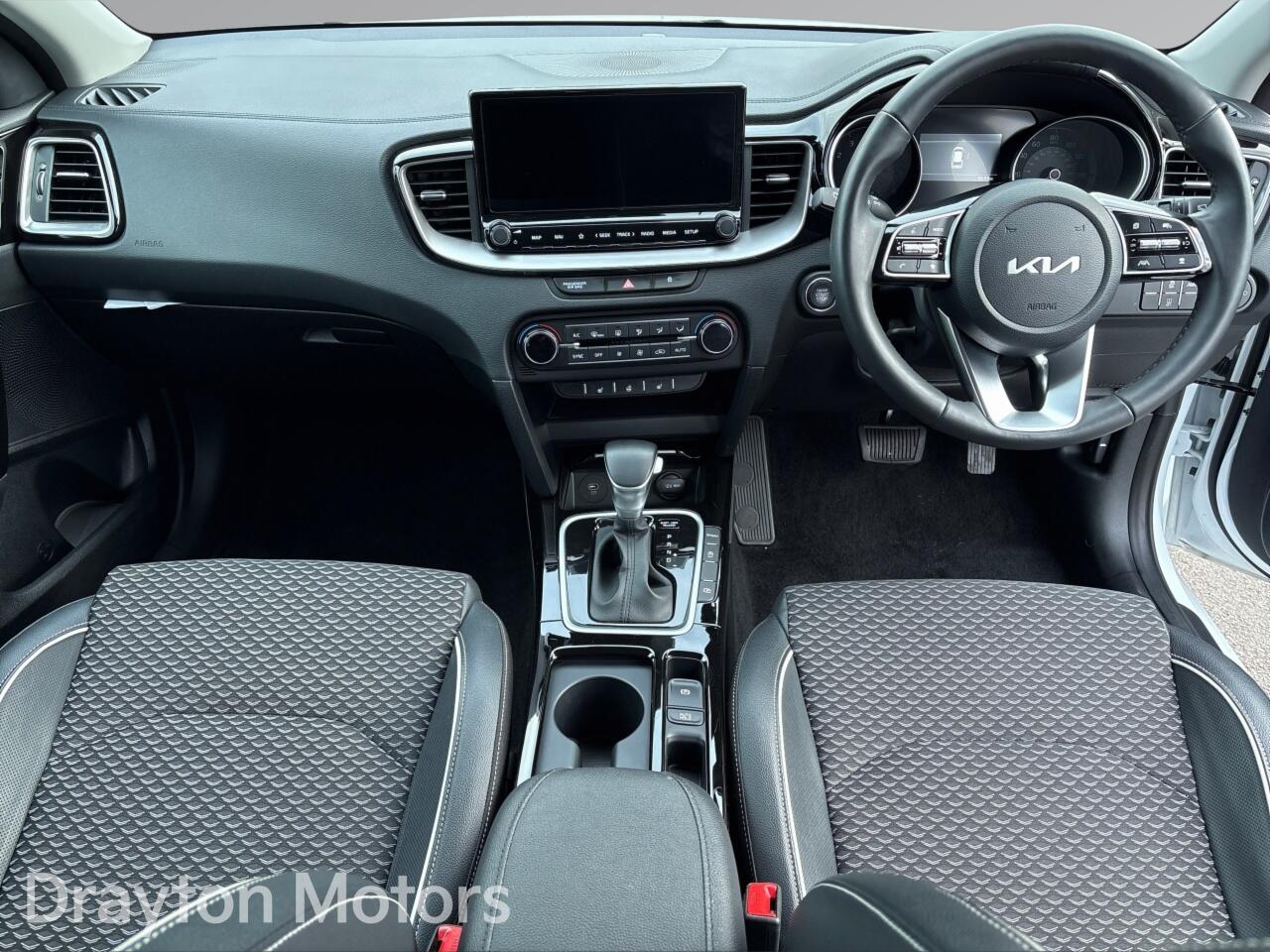 Used Kia Ceed for sale - 77882916: Photo 2