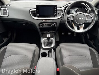 Used Kia Ceed 2024 for sale - 77633083: Photo