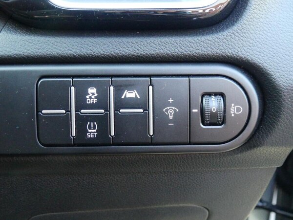 Used Kia XCeed 2025 for sale - 76251359: Photo 18