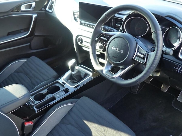 Used Kia XCeed 2025 for sale - 76251359: Photo 36