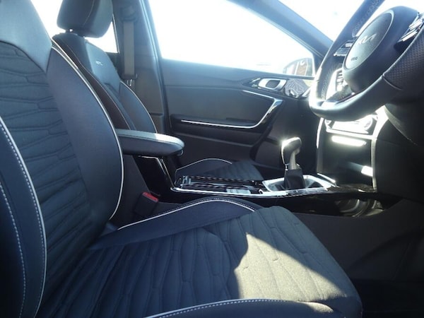 Used Kia XCeed 2025 for sale - 76251359: Photo 37
