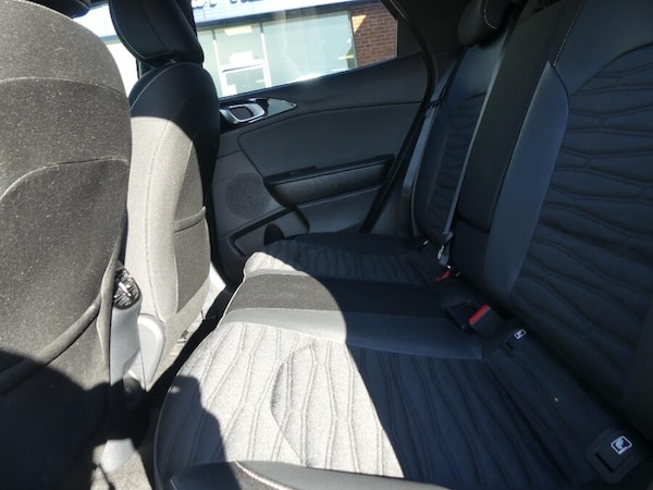 Used Kia XCeed 2025 for sale - 76251359: Photo 40