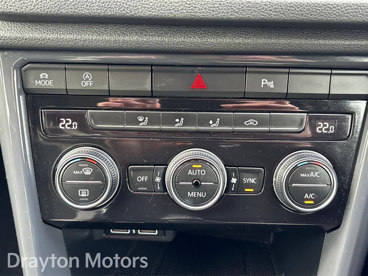 Used Volkswagen T-Roc 2018 for sale - 77637550: Photo 25