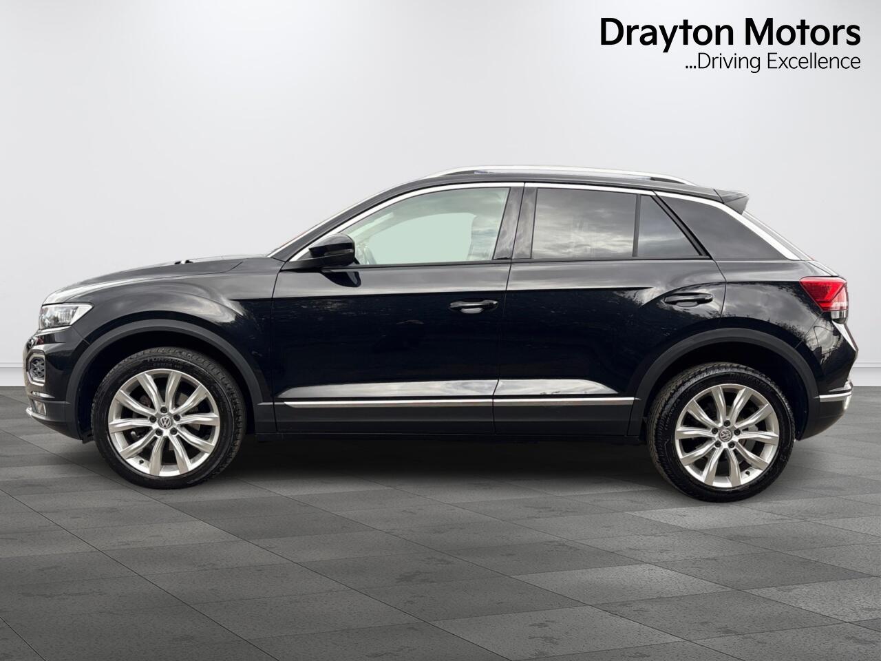 Used Volkswagen T-Roc 2018 for sale - 77637550: Photo 6