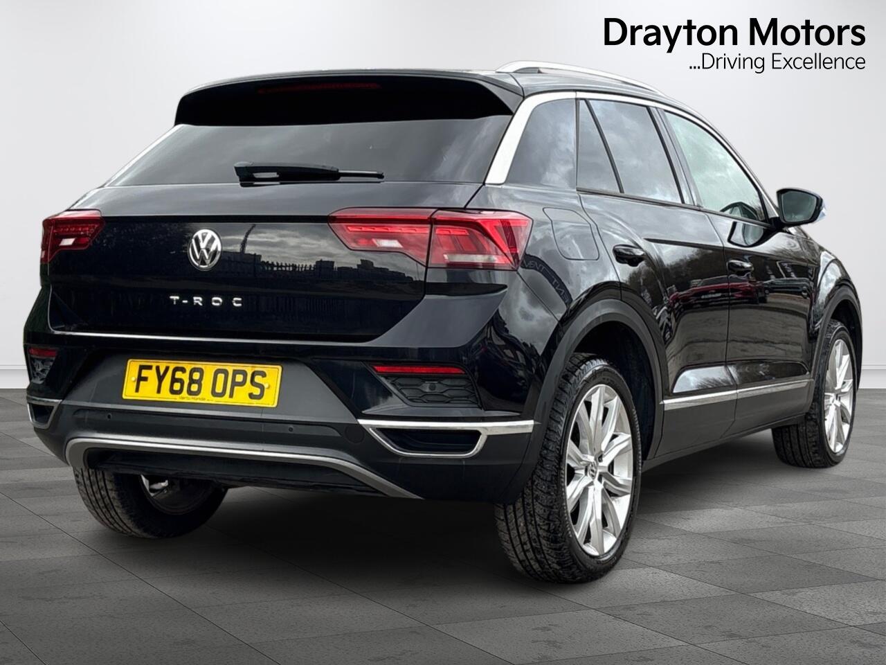 Used Volkswagen T-Roc 2018 for sale - 77637550: Photo 9