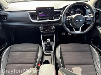 Used Kia Stonic 2023 for sale - 79292007: Photo
