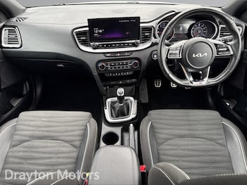 Used Kia Ceed 2023 for sale - 79049977: Photo