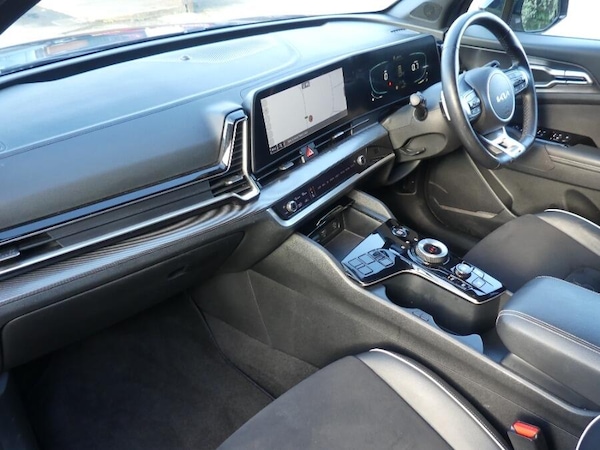 Used Kia Sportage 2023 for sale - 75990715: Photo 2