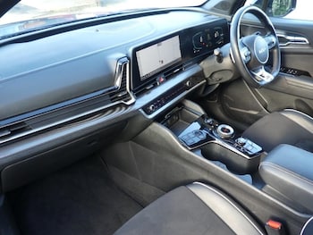 Used Kia Sportage 2023 for sale - 75990715: Photo 2