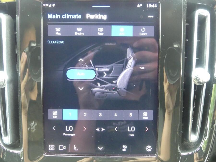Used Volvo XC40 2023 for sale - 76041858: Photo 31