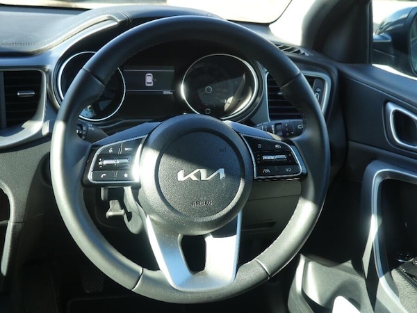 Used Kia Ceed 2025 for sale - 76108552: Photo 11