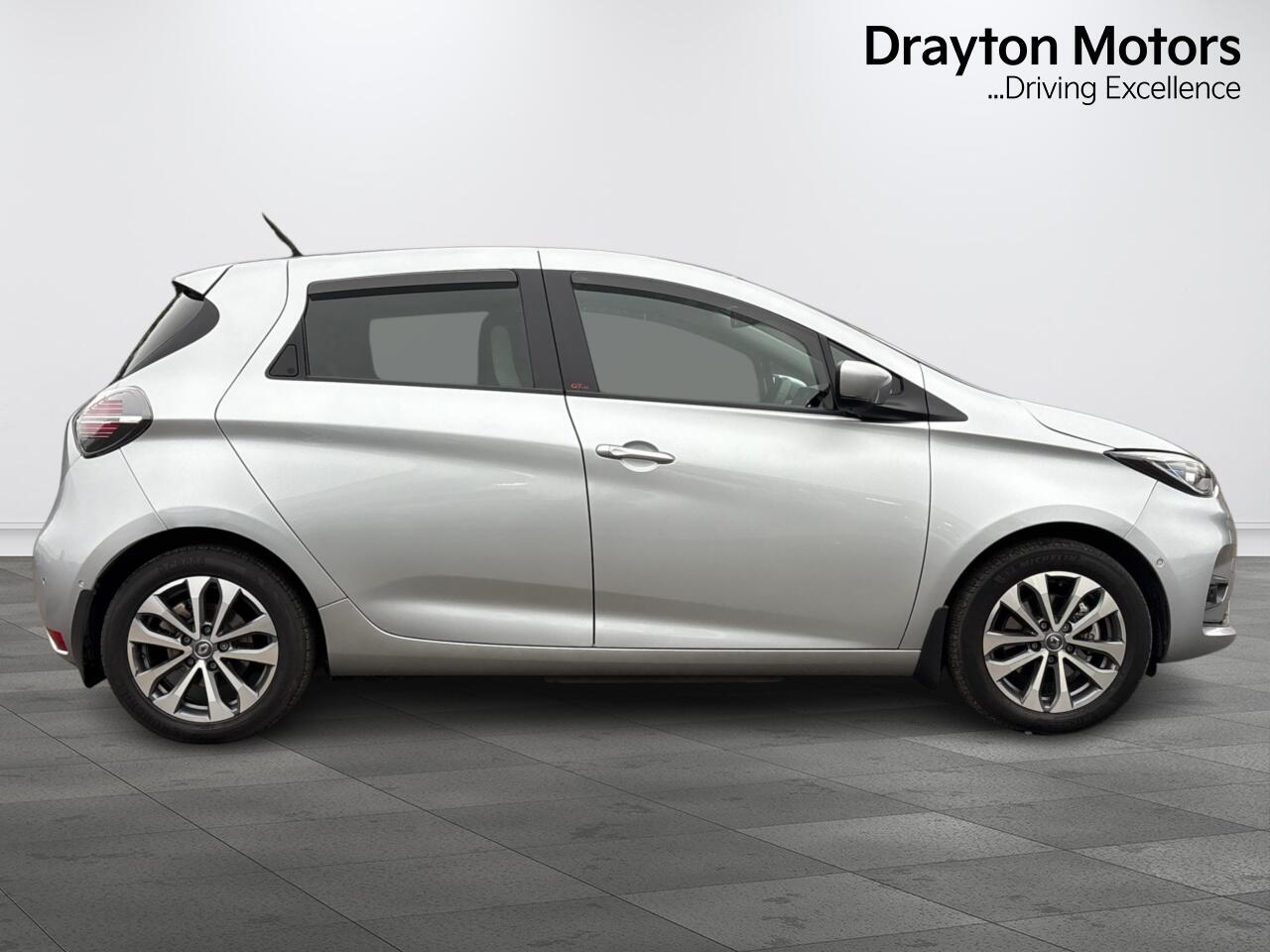 Used Renault Zoe 2021 for sale - 77029305: Photo 10