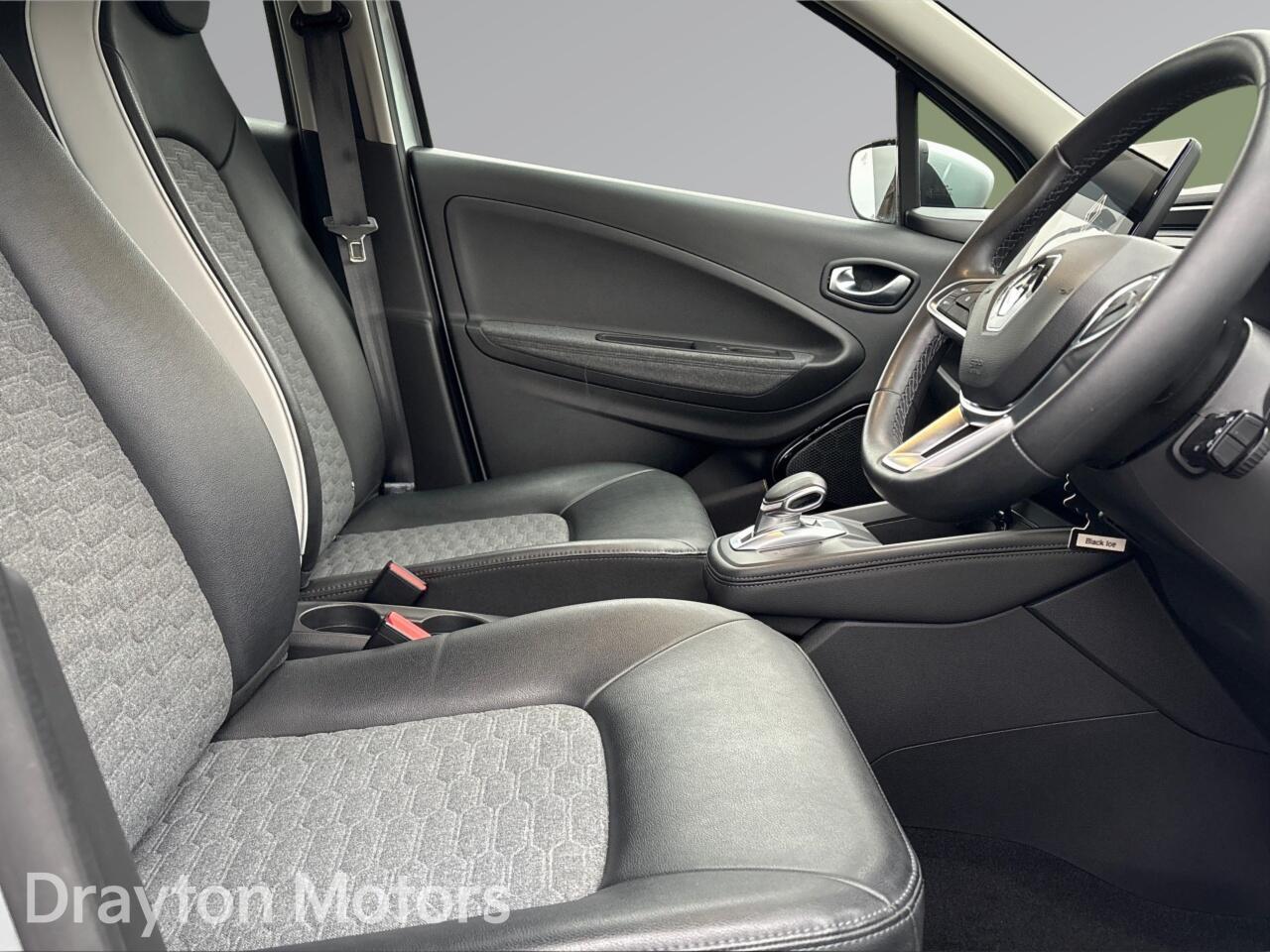 Used Renault Zoe 2021 for sale - 77029305: Photo 15