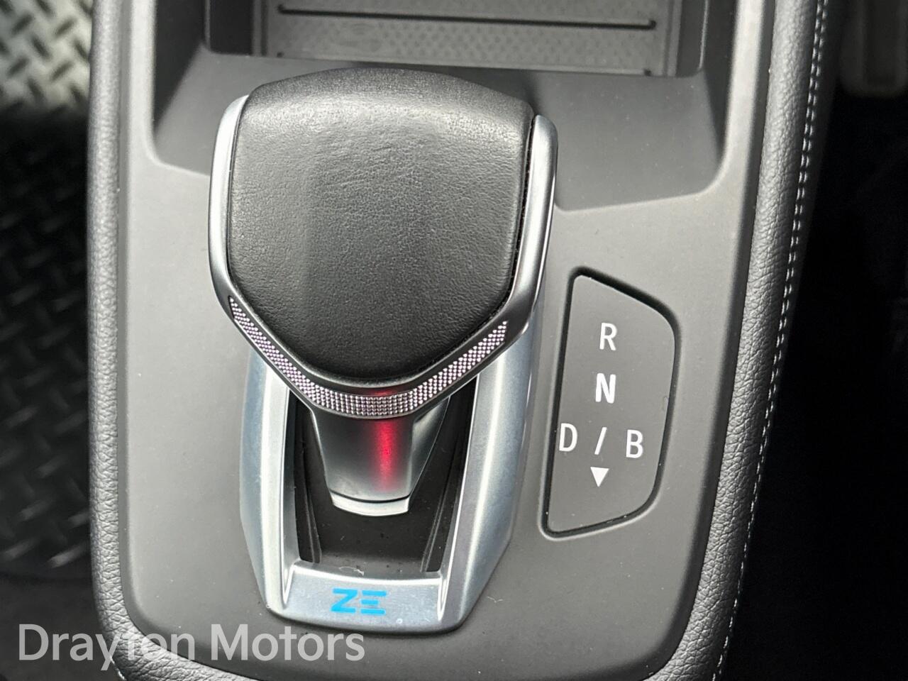 Used Renault Zoe 2021 for sale - 77029305: Photo 26