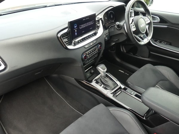 Used Kia Ceed 2023 for sale - 76060916: Photo 2