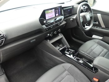 Used Citroen C4 2024 for sale - 76965235: Photo