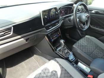 Used Volkswagen T-Roc 2022 for sale - 75334042: Photo
