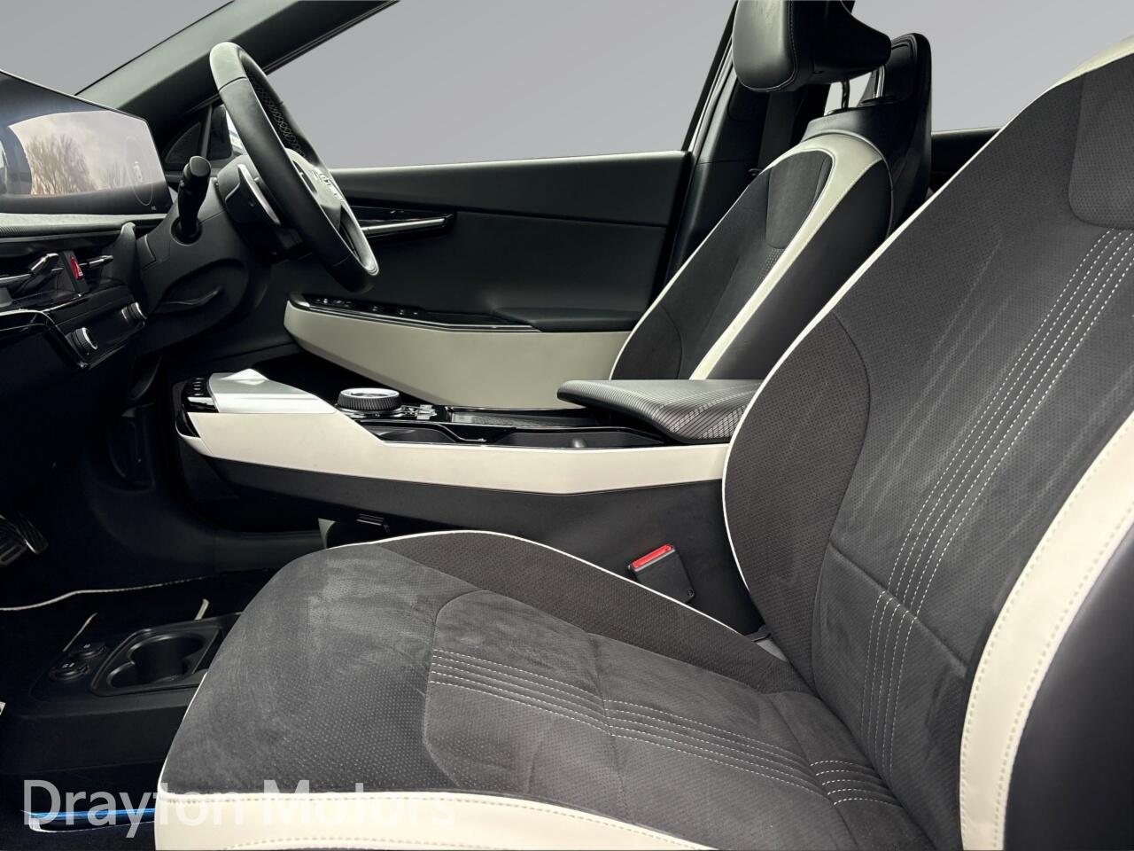 Used Kia EV6 2023 for sale - 77320709: Photo 12