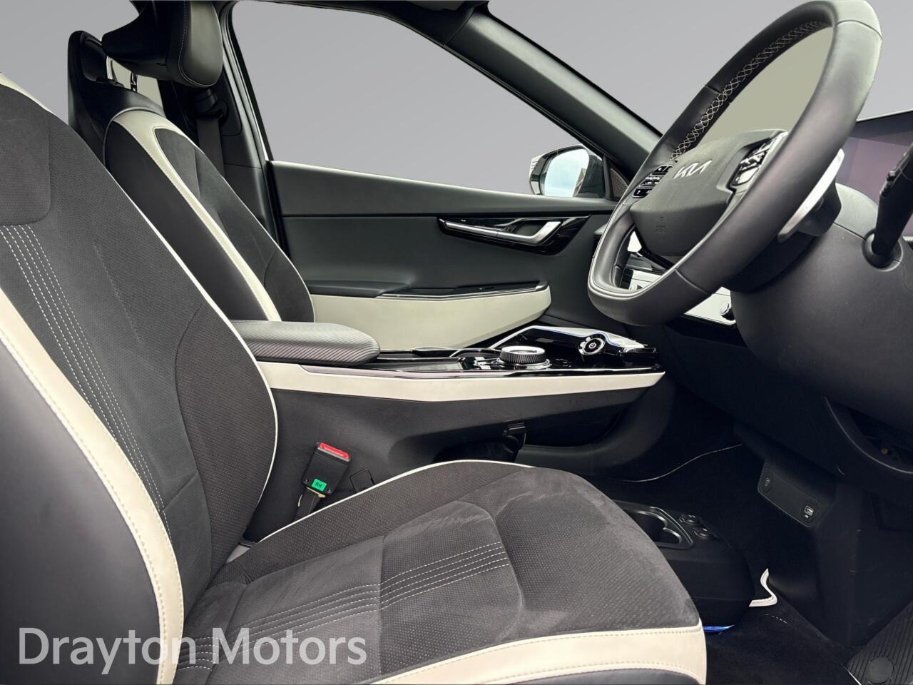 Used Kia EV6 2023 for sale - 77320709: Photo 15