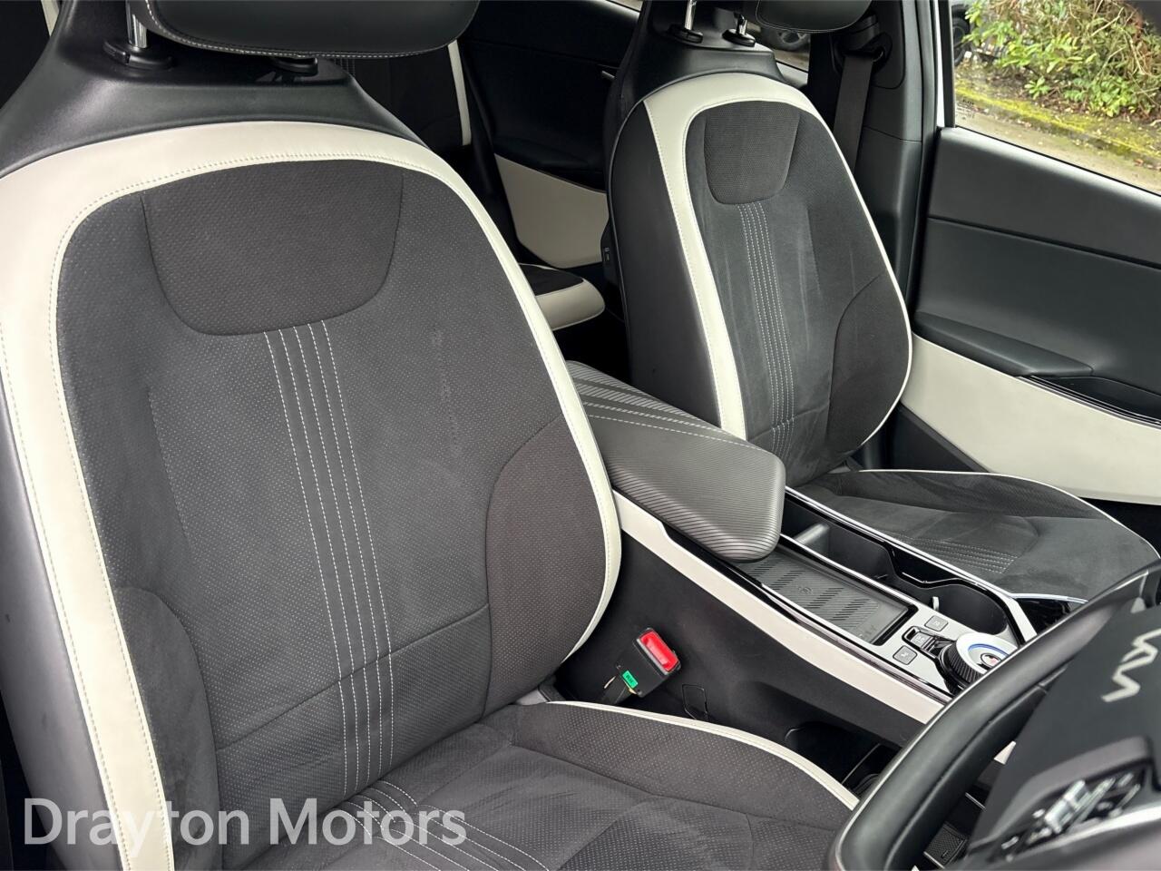 Used Kia EV6 2023 for sale - 77320709: Photo 33