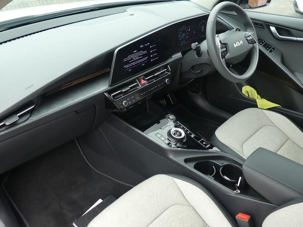 Used Kia Niro 2024 for sale - 76226545: Photo 2