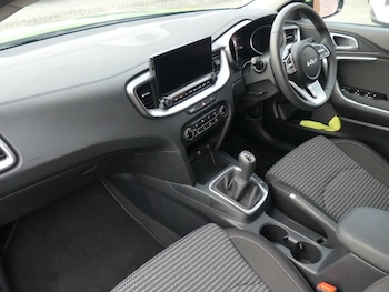 Used Kia XCeed 2025 for sale - 76314648: Photo