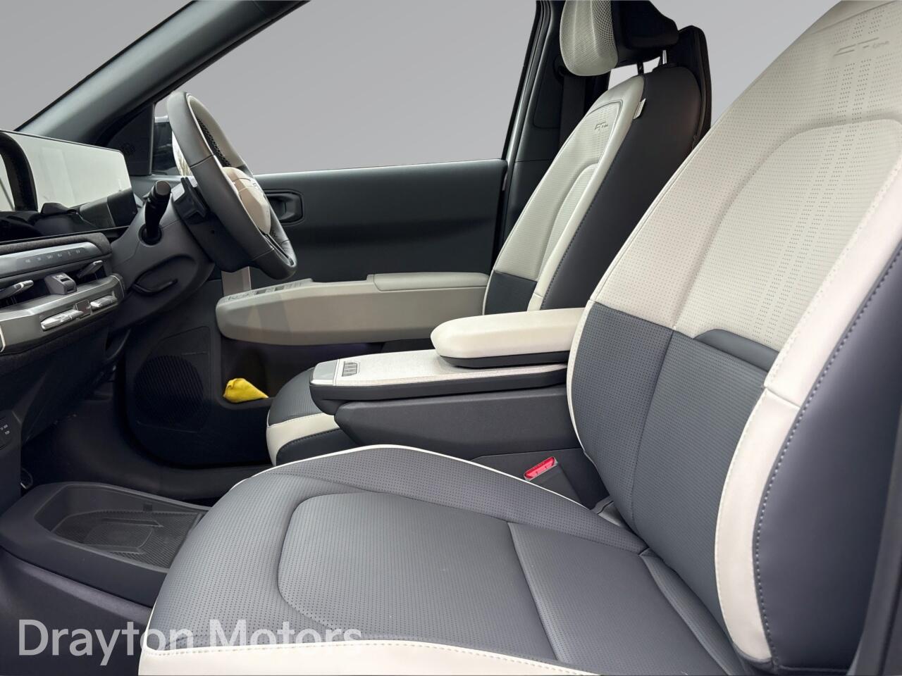 Used Kia EV3 2025 for sale - 77320604: Photo 12