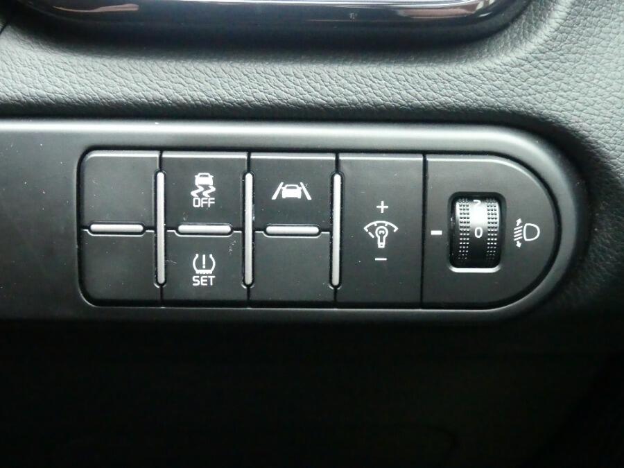 Used Kia Ceed 2023 for sale - 76283625: Photo 17