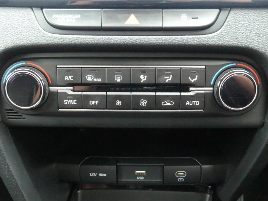 Used Kia Ceed 2023 for sale - 76283625: Photo 27