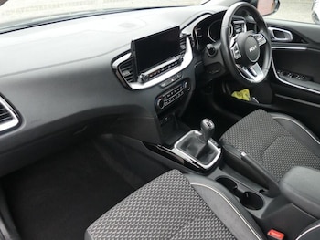 Used Kia Ceed 2023 for sale - 76283625: Photo