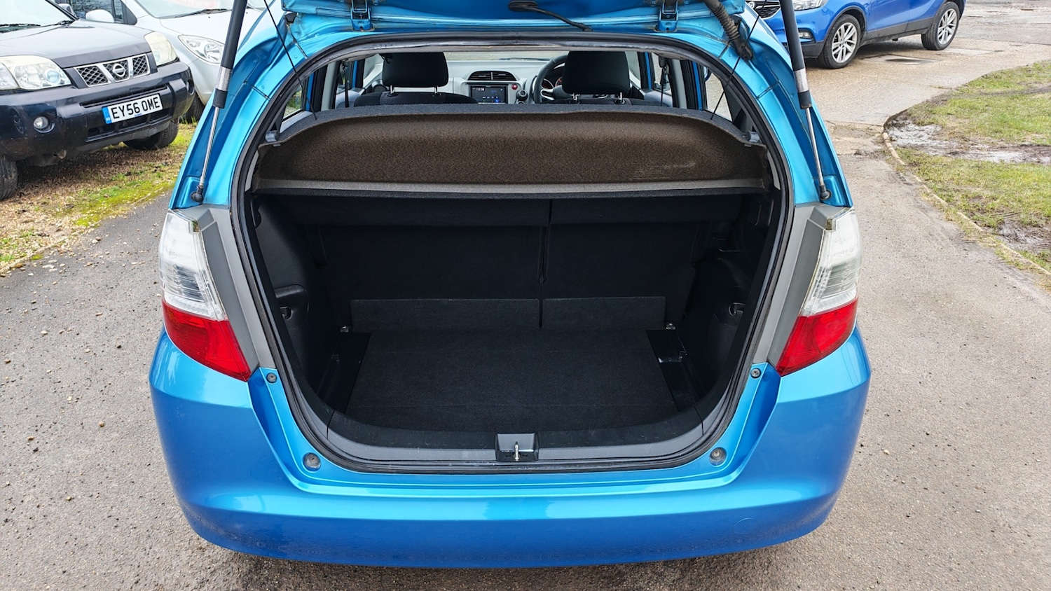 Used Honda Jazz 2010 for sale - 77915799: Photo 12