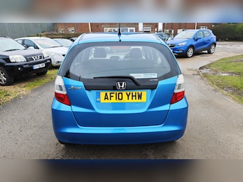 Used Honda Jazz 2010 for sale - 77915799: Photo