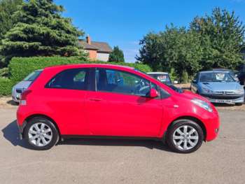 Used Toyota Yaris 2011 for sale - 71952105: Photo