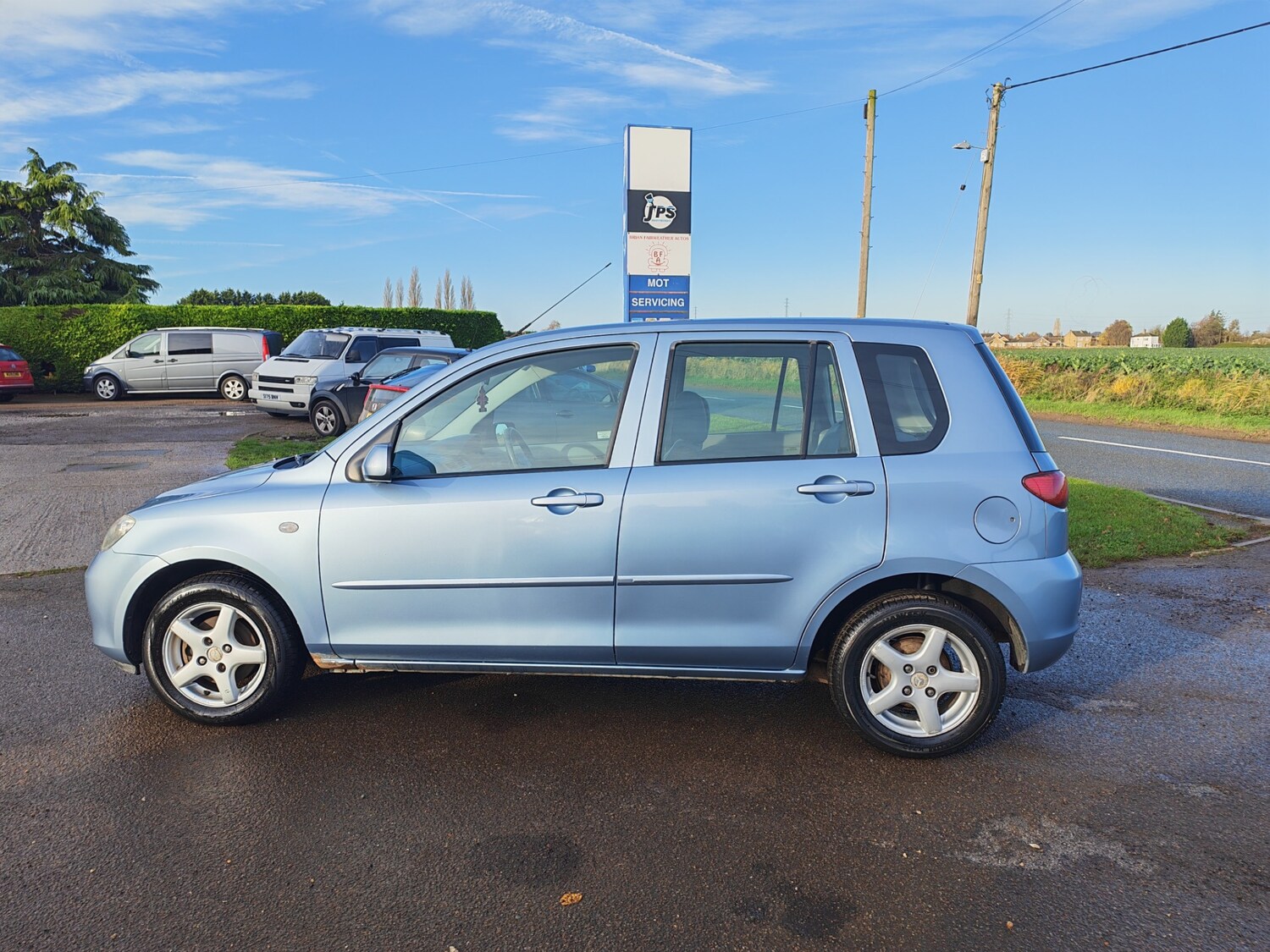 Used Mazda Mazda2 2005 for sale - 76564978: Photo 2