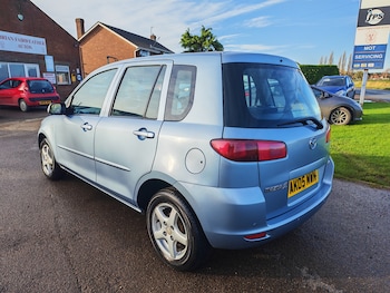 Used Mazda Mazda2 2005 for sale - 76564978: Photo