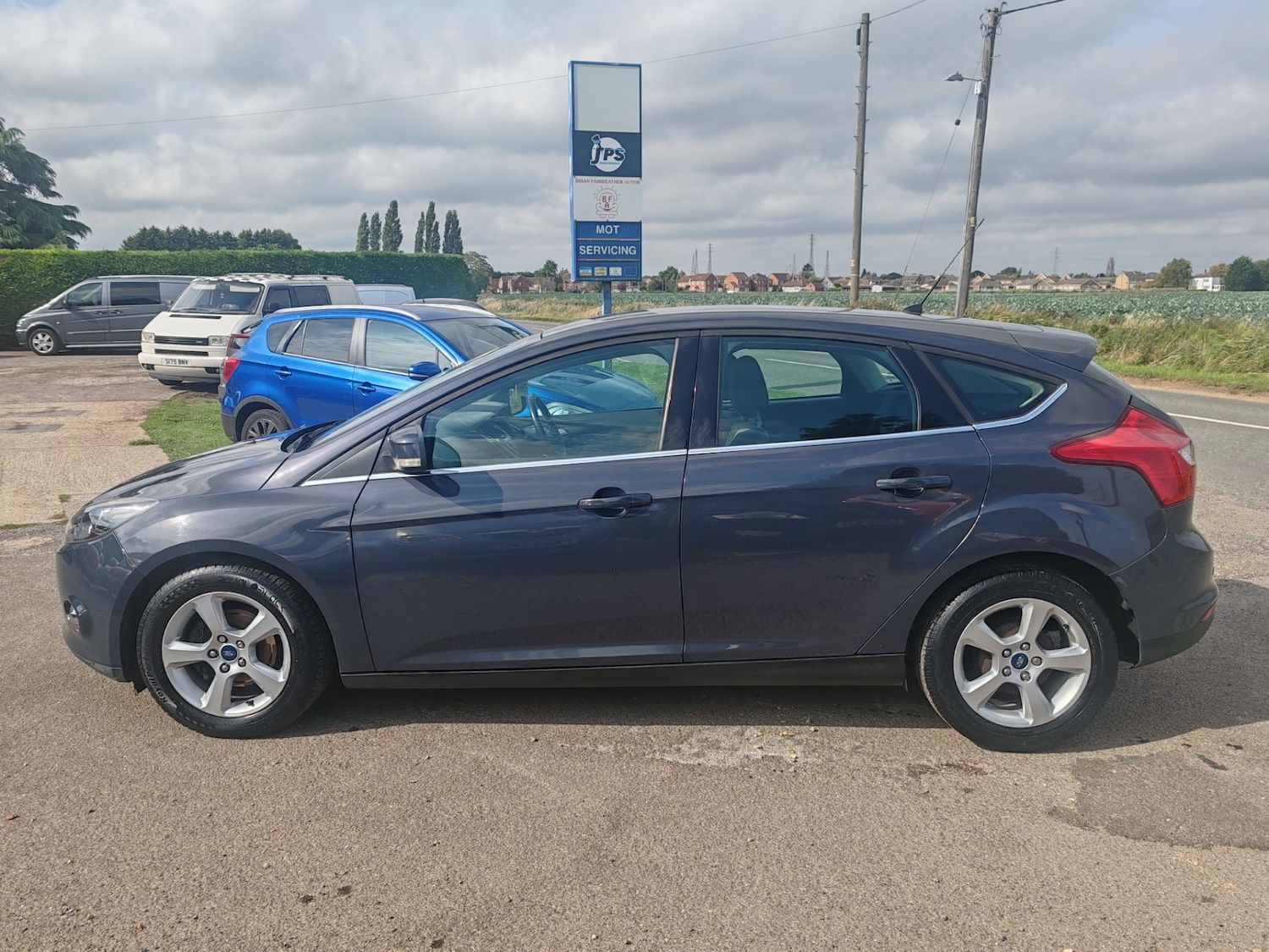 Used Ford Focus 2014 for sale - 75984810: Photo 2