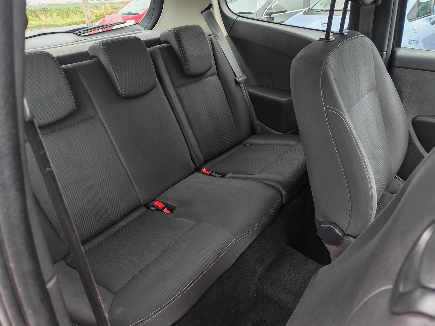 Used Renault Clio 2010 for sale - 76252464: Photo 12