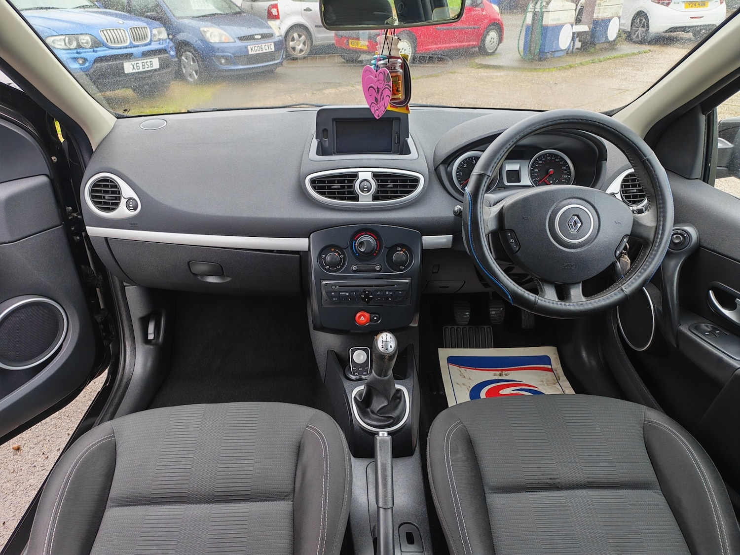 Used Renault Clio 2010 for sale - 76252464: Photo 15