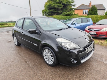 Used Renault Clio 2010 for sale - 76252464: Photo