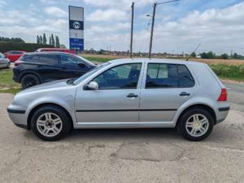 Used Volkswagen Golf 2003 for sale - 74658348: Photo