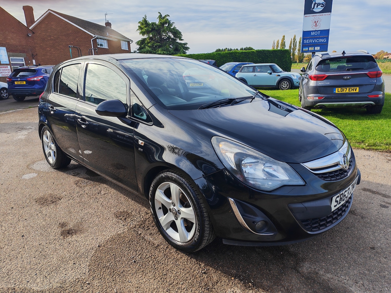 Used Vauxhall Corsa 2013 for sale - 76421958: Photo 1