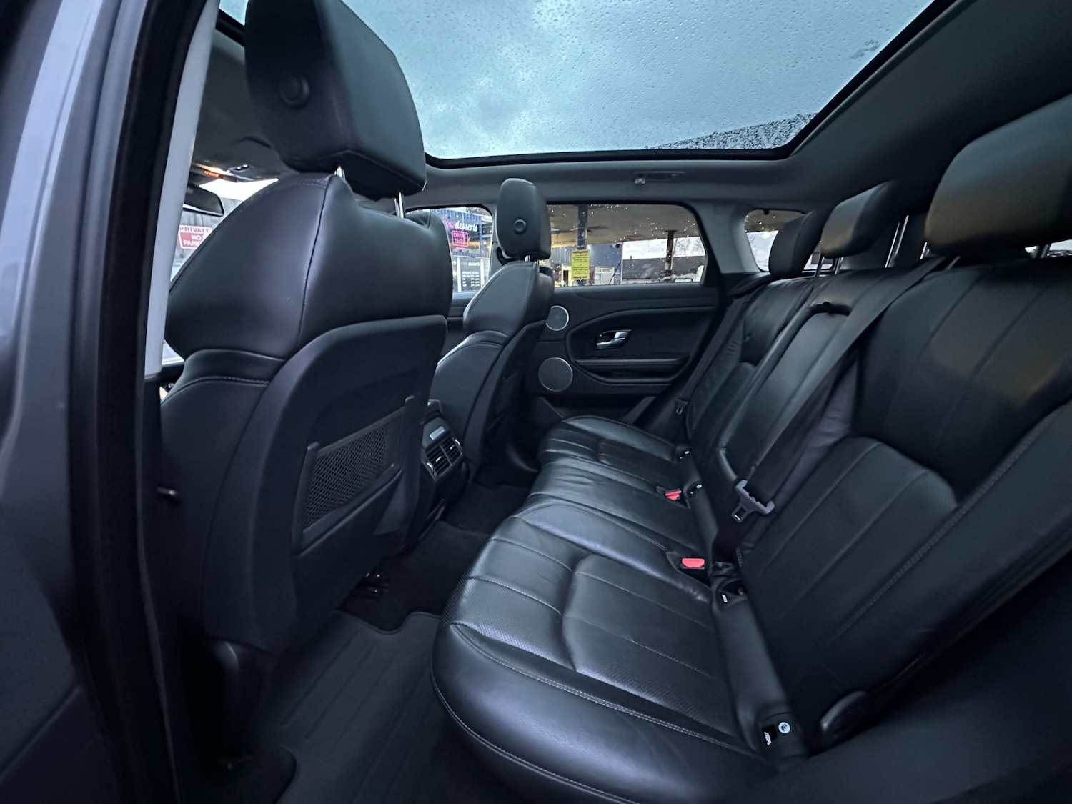 Used Land Rover Range Rover Evoque 2015 for sale - 77570504: Photo 12