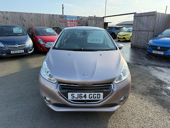 Used Peugeot 208 2014 for sale - 77778614: Photo