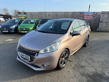 Used Peugeot 208 2014 for sale - 77778614: Photo