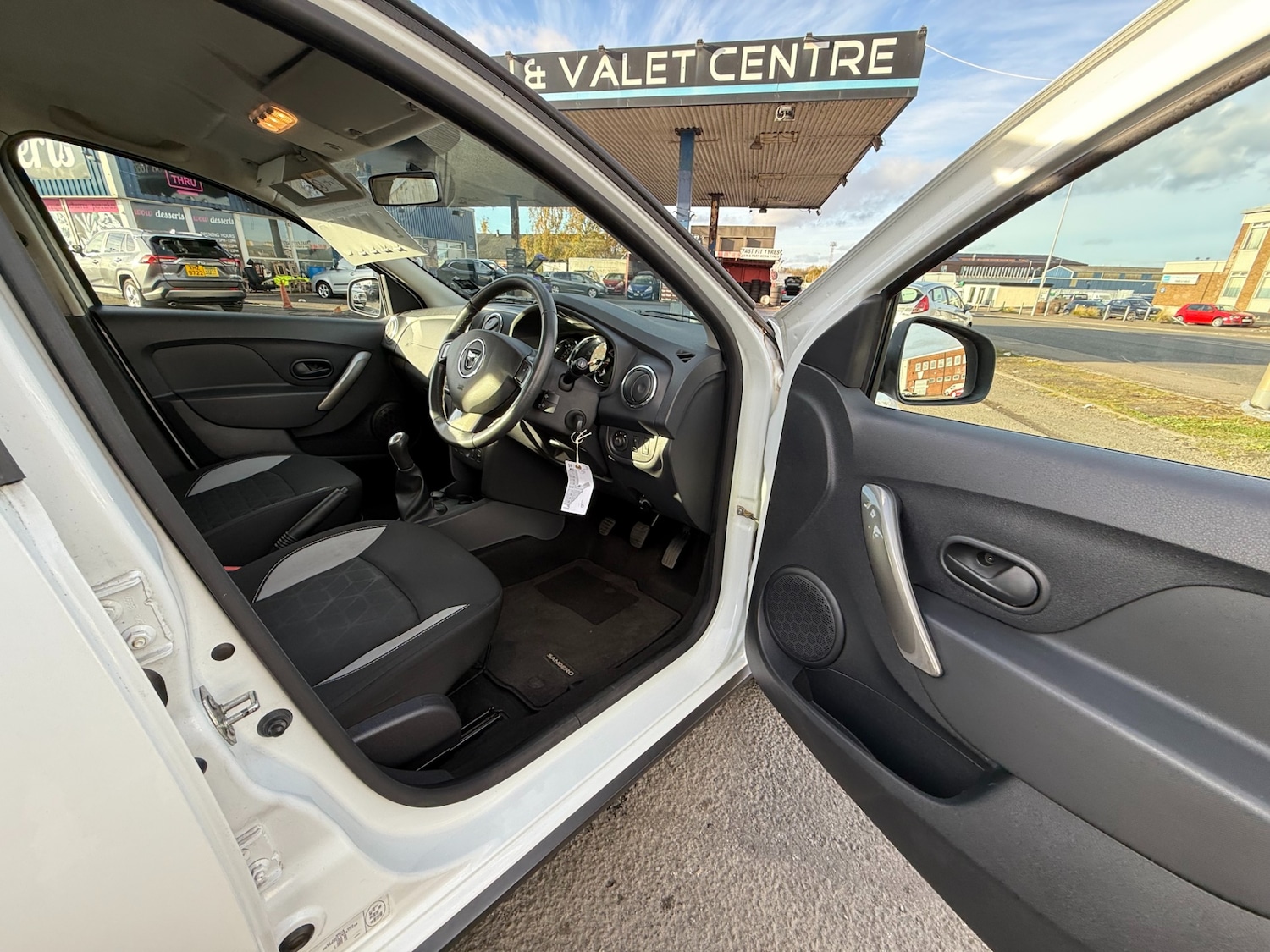 Used Dacia Sandero Stepway 2014 for sale - 76374793: Photo 16
